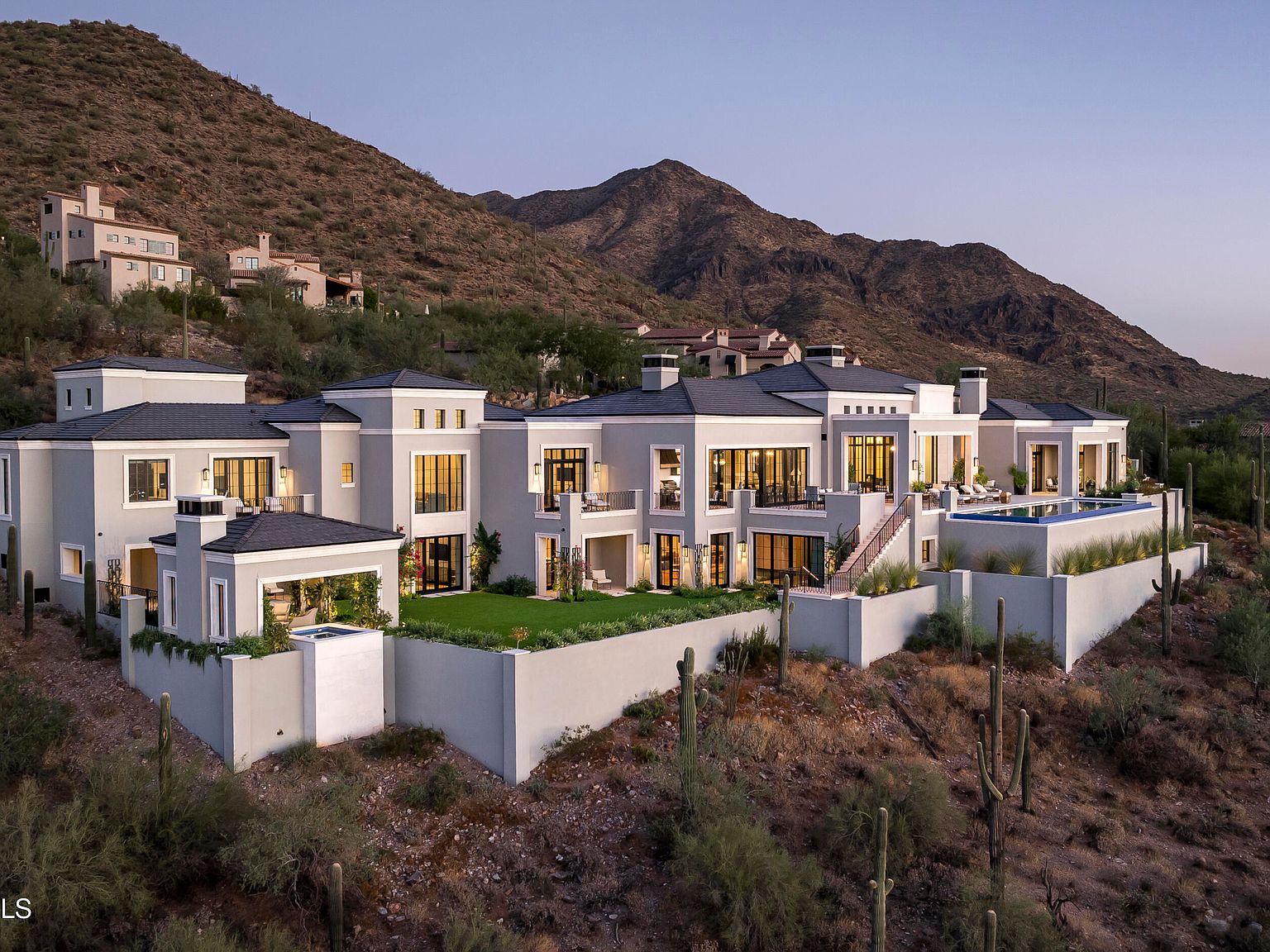 洋書 Mountain Houses 20958 N 112th St, Scottsdale, AZ 85255 | Zillow
