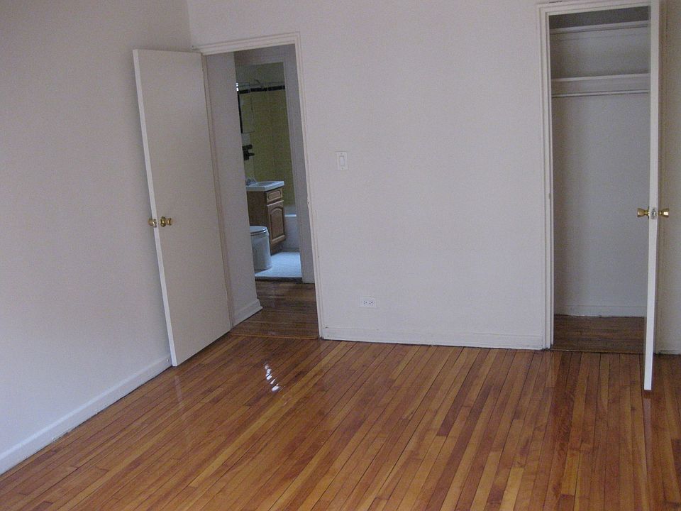 2nd image of 2324 Walton Ave APT 1D