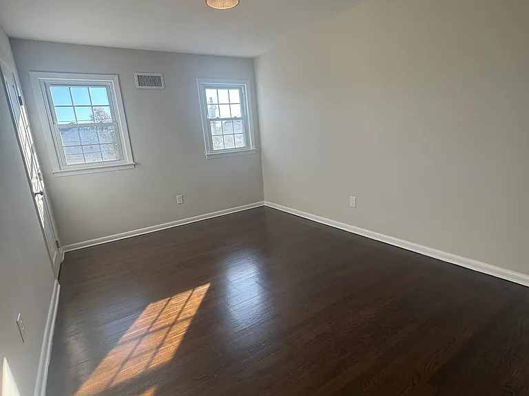 1006 Gifford Ct #2 — Photo 9