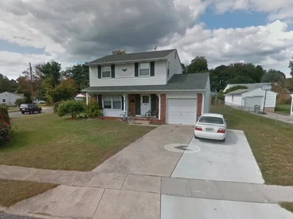 16 Sherwood Ln, Glassboro, NJ 08028