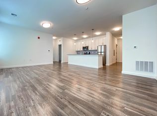 4 Orient Ave #505, Jersey City, NJ 07305