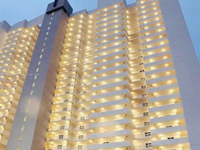 14951 Royal Oaks Ln APT 1006, North Miami, FL, 33181