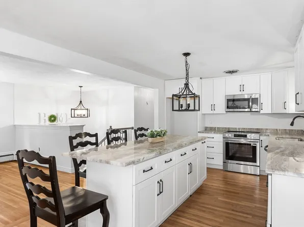 29 Devon Rd, Norwood, MA 02062