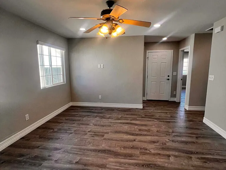 396 Riverfront Dr — Photo 87