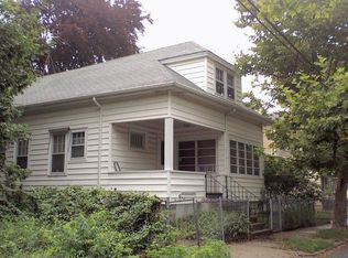 77 Fisk St, Providence, RI 02905