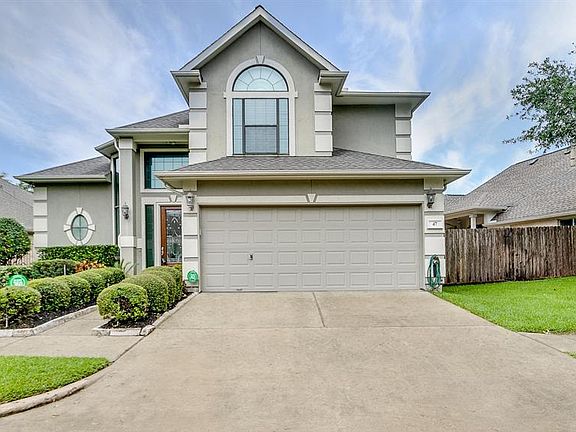 2nd image of 47 Parkway Pl