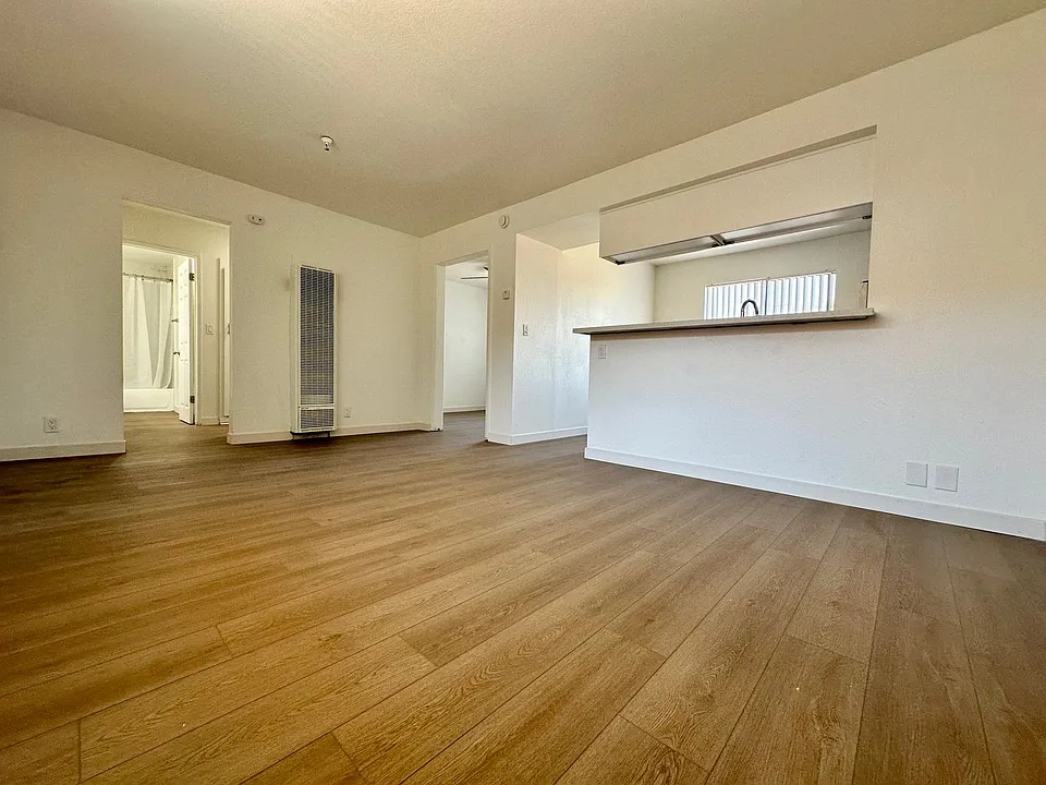 4862 W 118th Pl