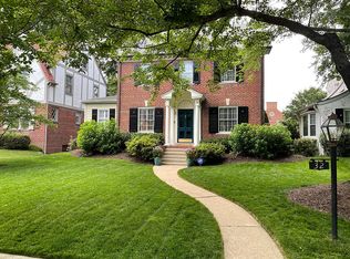 32 Willway Ave, Richmond, VA 23226