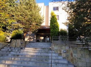 6970 California Ave SW APT B208, Seattle, WA 98136