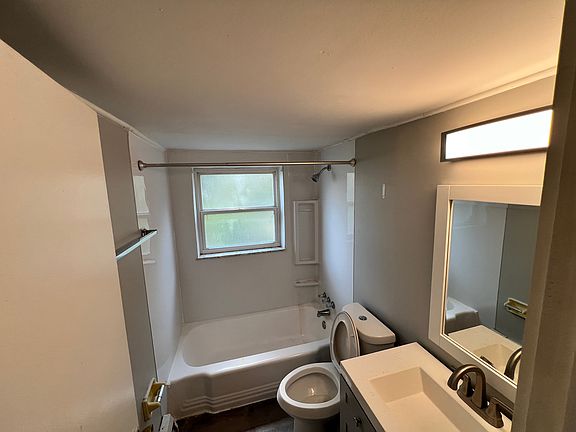 5th image of 3599 Schwartze Ave APT 1