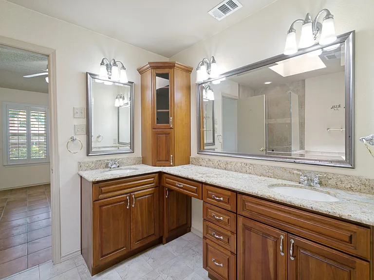 1515 Laguna Vista Way — Photo 8