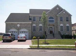36 Orchard Grv, Monroe Township, NJ 08831