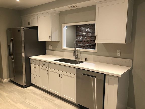 5th image of 8033 Moorcroft Ave
