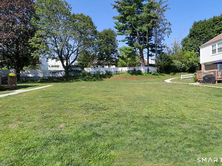 240 Sunnyridge Ave #121 — Photo 20