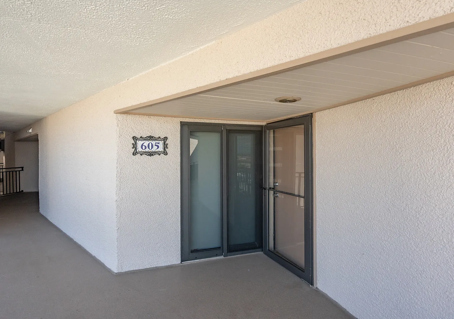 2 bed, 1200 sqft, $3,500 — Photo 4
