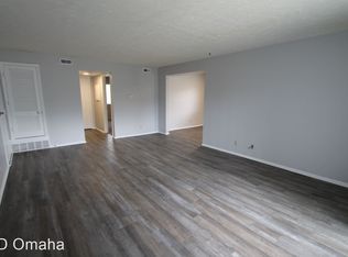 4921 Copper Creek Rd #10, Omaha, NE 68157
