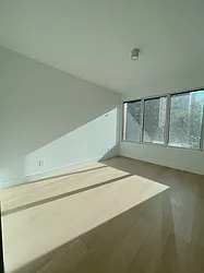 Rented by MaxInvest Real Estate, Inc.