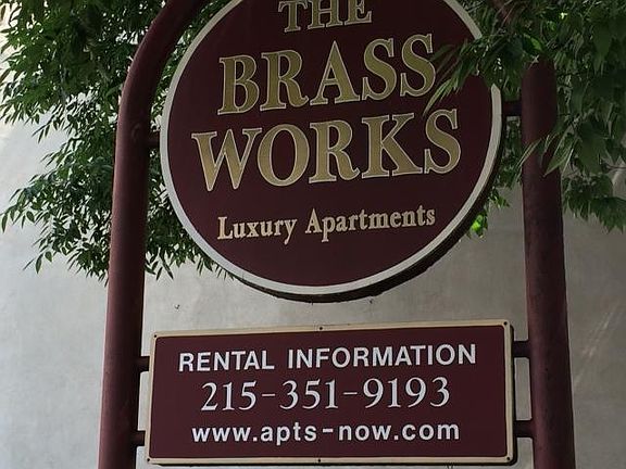4th image of 231 Race St APT C