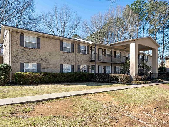 2nd image of 713 Penny Ln #713