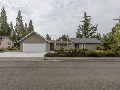 1310 NW Greenbriar Pl, McMinnville, OR, 97128