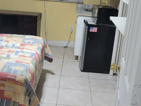 20840-1 Anchor Rd, Miami, FL 33189