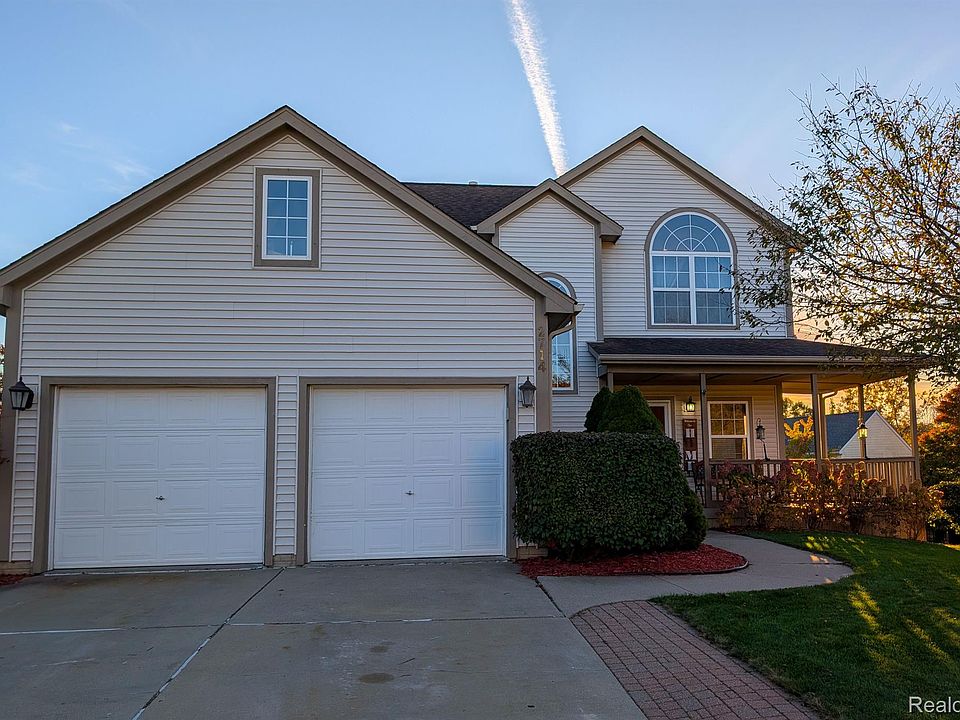1st image of 2714 Birchwood Dr