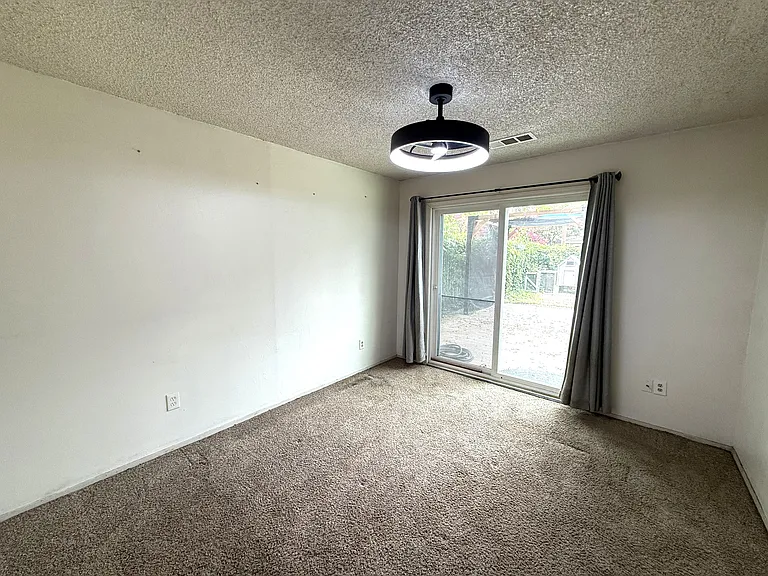 1201 Palm Ave — Photo 12