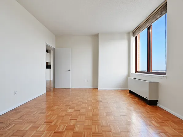 4-74 48th Avenue 38H image 1 of 15