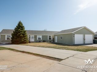 1706 Bluebell Ct, Gillette, WY 82716