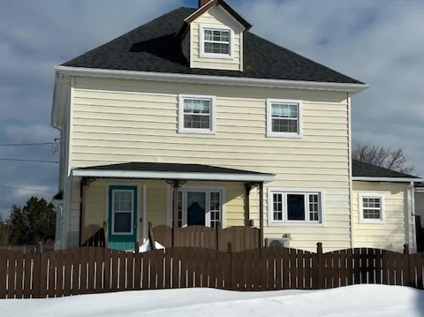 6 School St, Clarks Harbour, NS B0W 1P0