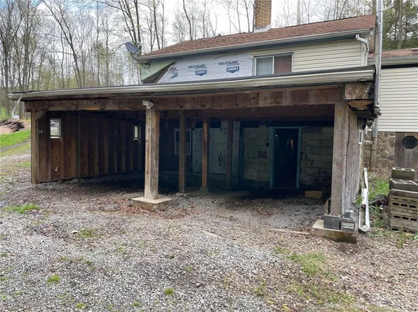 267 Middle Rd, Industry, PA 15052