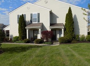 2128 Commons Circle Dr #7, Batavia, OH 45103