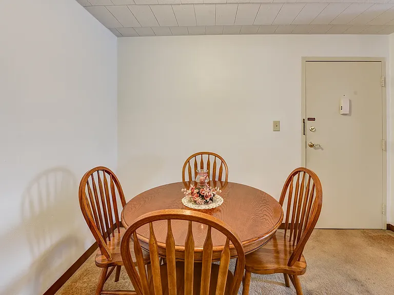 Byre Mor Court Apartments — Photo 14