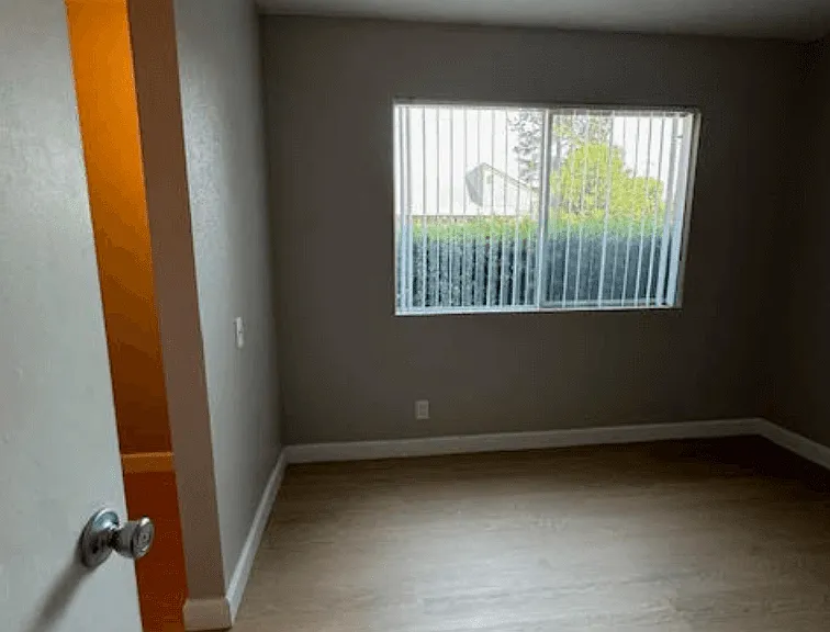 Hidden Creek Apartments — Photo 142