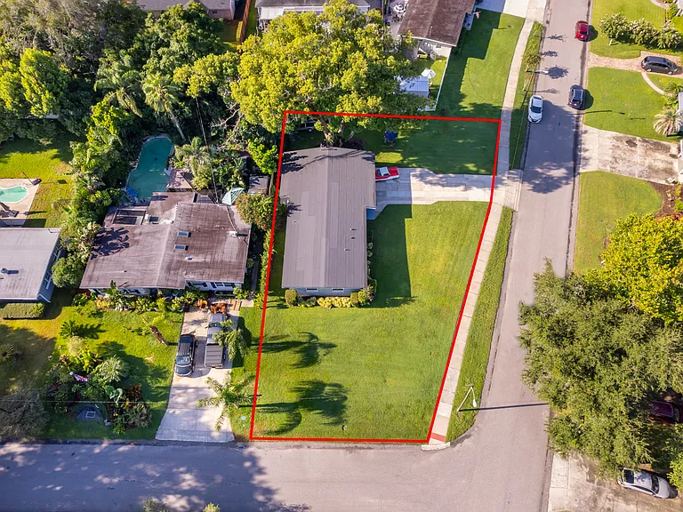 240 Orange Terrace Dr — Photo 2