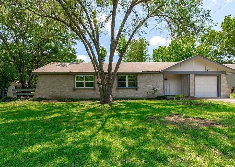 1512 Luray Dr