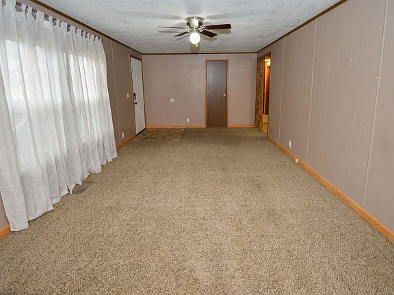 4th image of 302 7th St