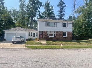 2440-2442 Eastgate Ave, Akron, OH 44312