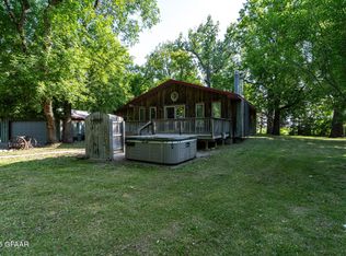 1445 10th Ave NE, Thompson, ND 58278