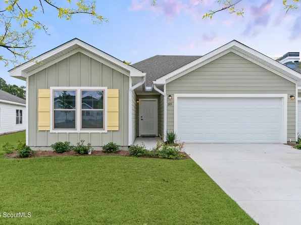 306 Bottlebrush Walk, Brunswick, GA 31525