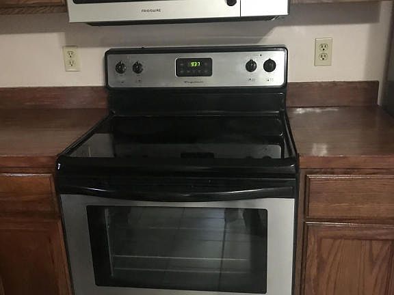 5th image of 8904 Riverine Ct