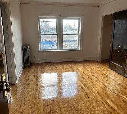 4th image of 7856 S Maryland Ave #105