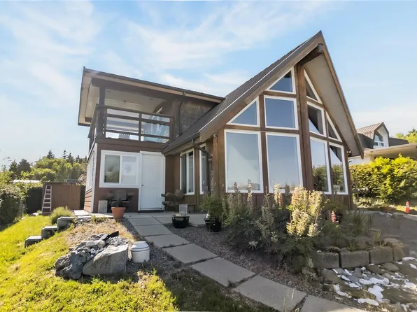 1049 6th Ave, Ucluelet, BC V0R 3A0