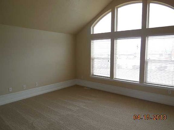 2nd image of 5515 W Venetia St