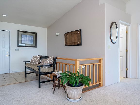 5th image of 41057 Terrace Cir