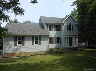 5131 Lower Mountain Rd, Lockport, NY 14094