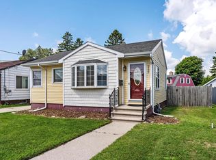 2122 Roosevelt Ave, Two Rivers, WI 54241