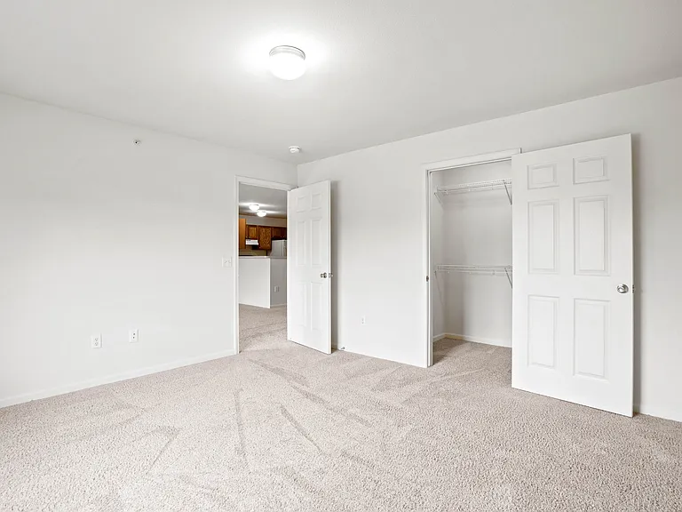Towne Lakes Apartments — Photo 8