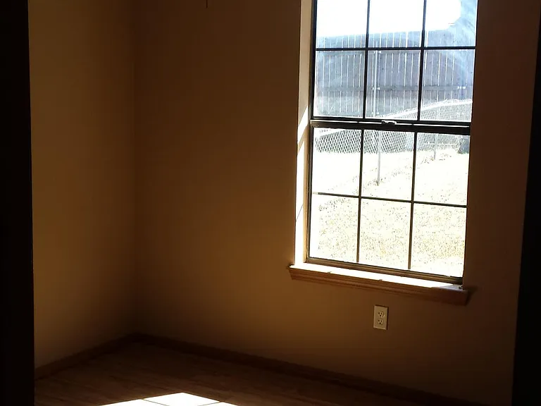 2502 Tanglewood Ct — Photo 8
