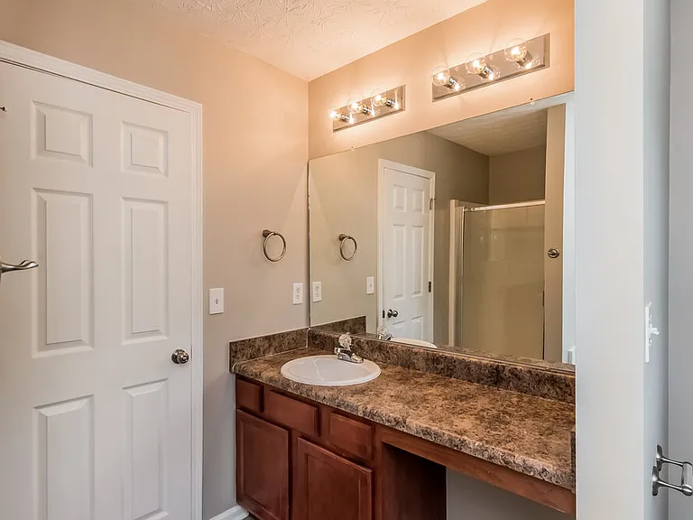 398 Glenleigh Dr — Photo 11